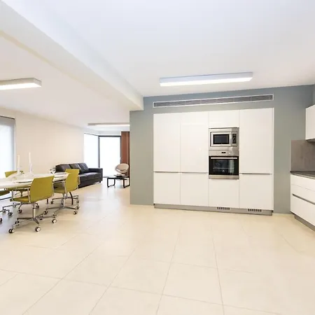 Spacious Fully Equipped 3Bd 2Bath Apt In The Heart Of City With Balconies Ac And Fast Wifi #1 Heraklion  Exterior photo