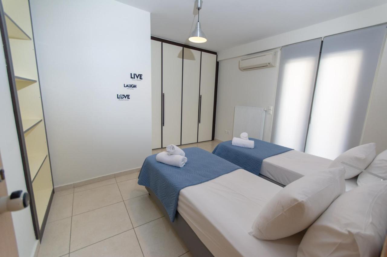 Spacious Fully Equipped 3bd 2bath In The Heart Of With Balconies Ac And Fast Wifi #1 * Iraklion