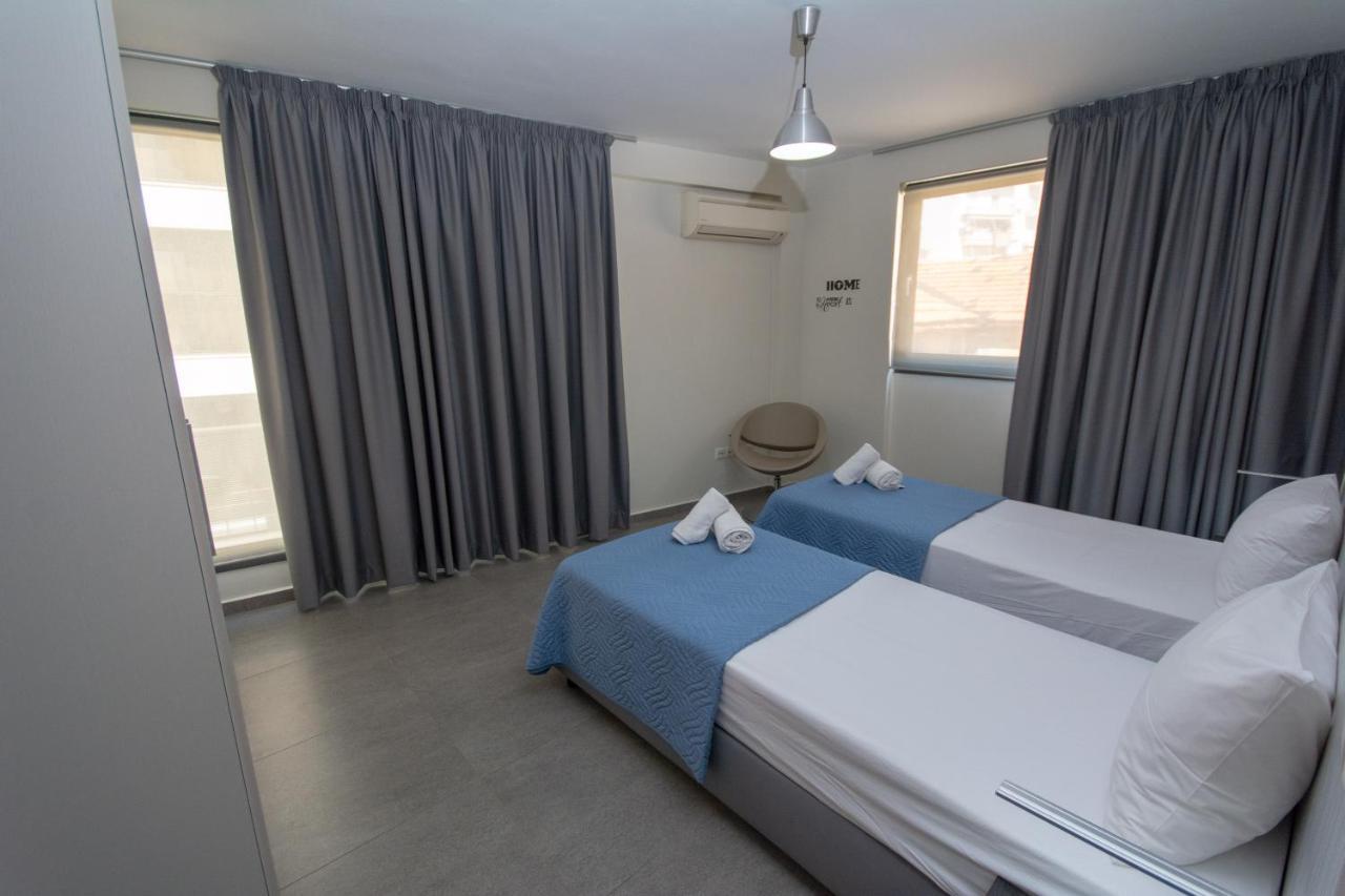 Spacious Fully Equipped 3bd 2bath In The Heart Of With Balconies Ac And Fast Wifi #1 Apartment