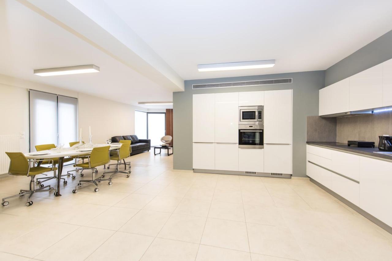 Spacious Fully Equipped 3bd 2bath In The Heart Of With Balconies Ac And Fast Wifi #1 Apartment