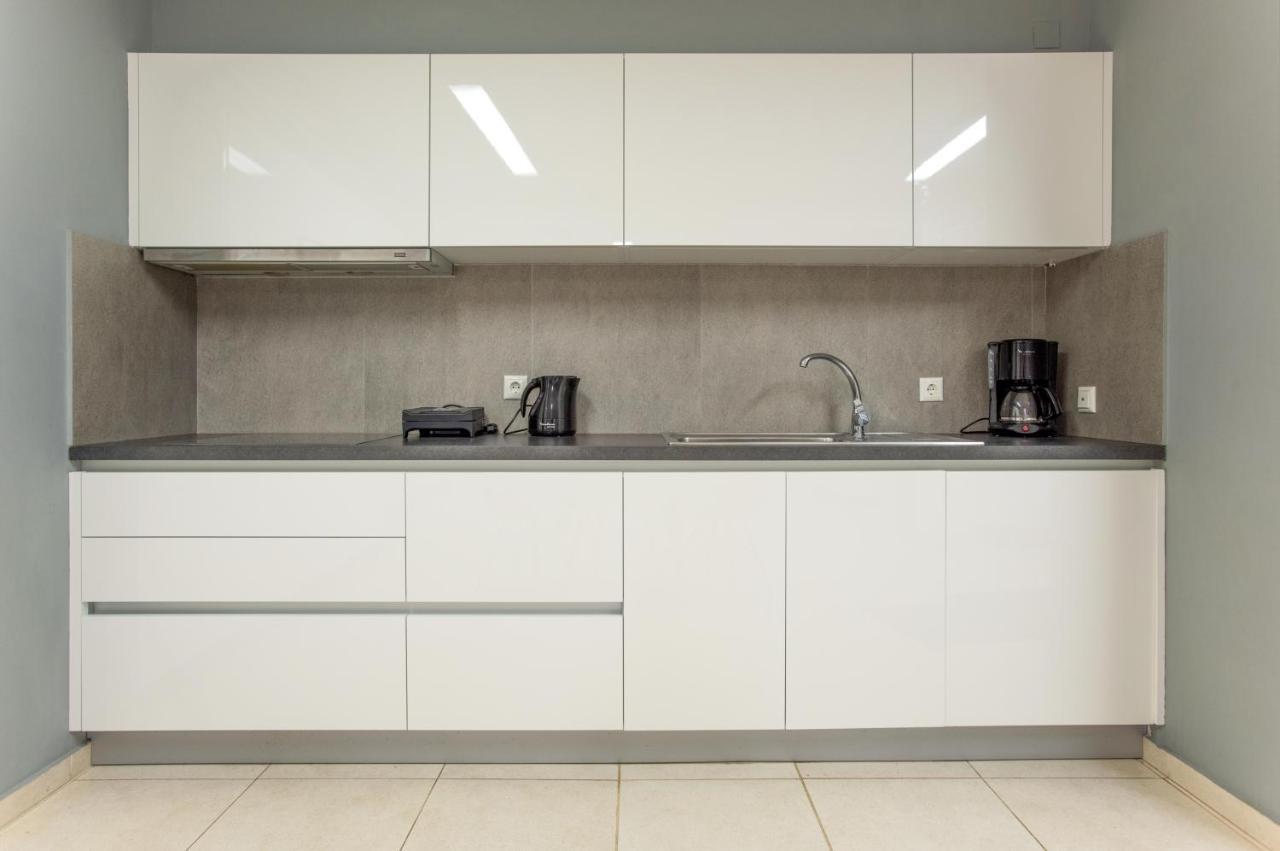 Spacious Fully Equipped 3bd 2bath In The Heart Of With Balconies Ac And Fast Wifi #1 * Heraklion (Crete)